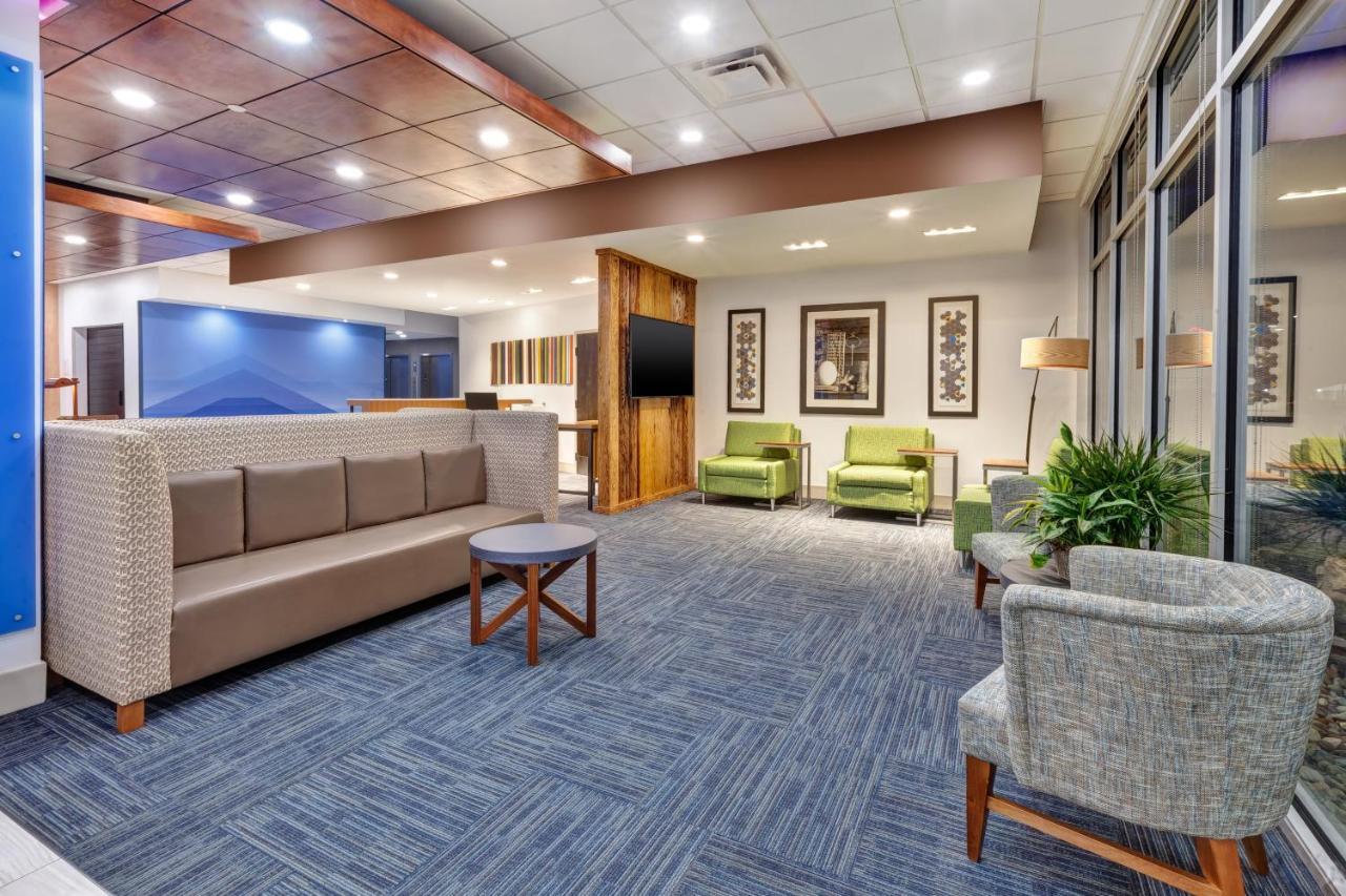Holiday Inn Express & Suites - Milan - Sandusky Area By Ihg Extérieur photo