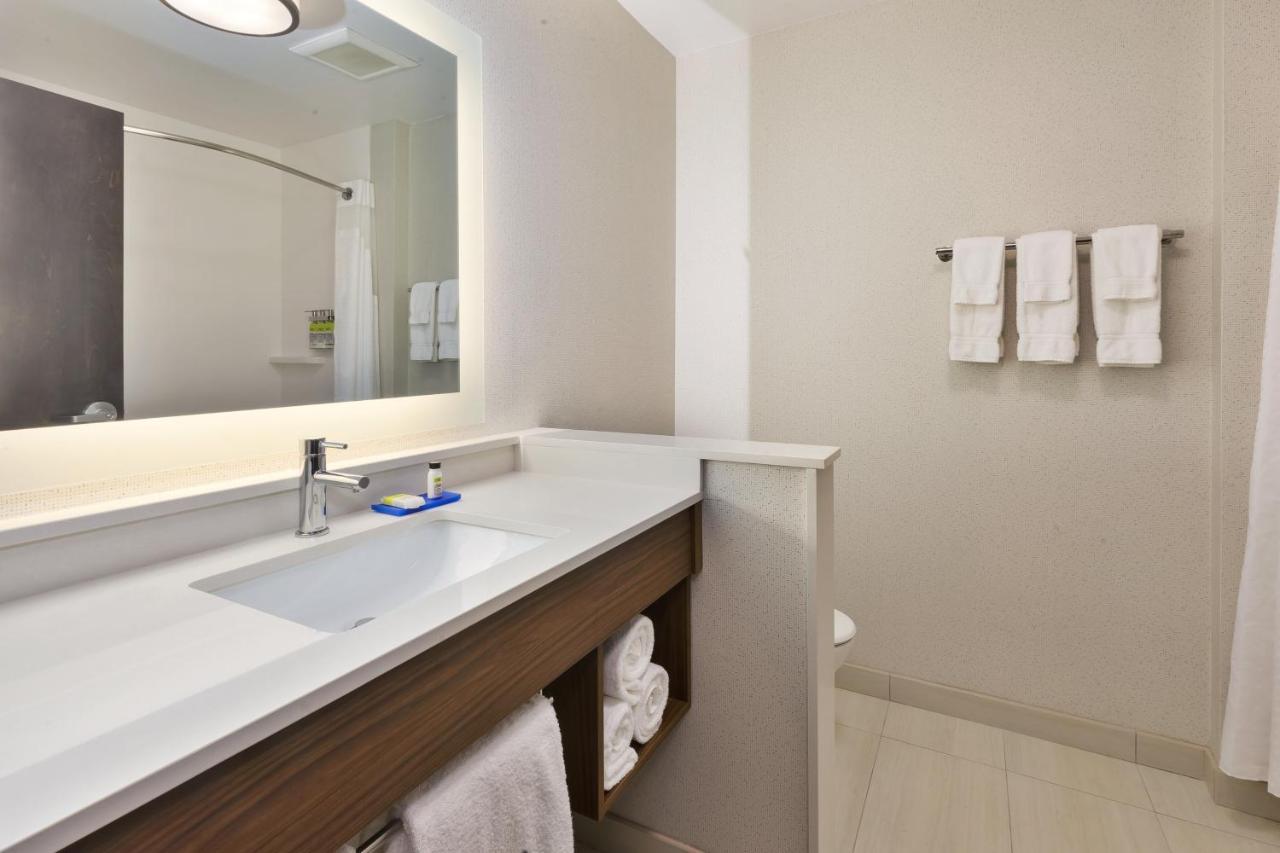 Holiday Inn Express & Suites - Milan - Sandusky Area By Ihg Extérieur photo