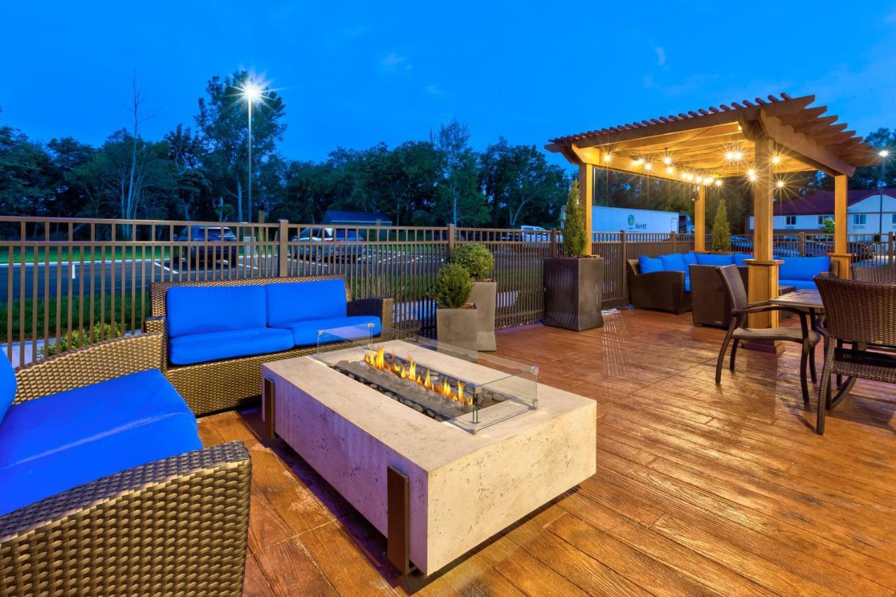 Holiday Inn Express & Suites - Milan - Sandusky Area By Ihg Extérieur photo